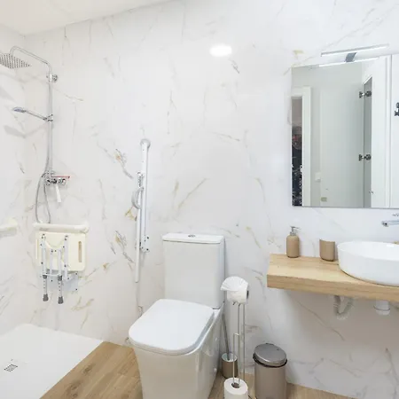 Casa Girasol - Spacious Near Center *